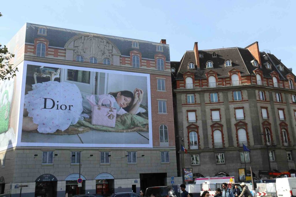 Why Beautiful Websites Don't Always Win 8 typography in beautiful websites and brand trust