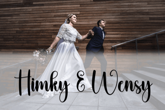 Modern Script Fonts: 10 Stunning Picks for Weddings & Branding 9 Disney Fonts 102386042 2 580x387 1
