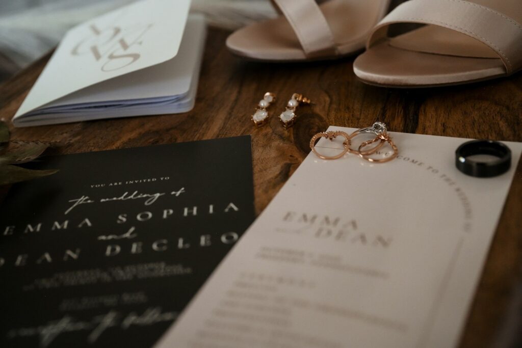 15 Wedding Invitation Template Ideas for Every Style 2 g30vg024bg 1